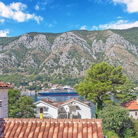 Seafoam Apartment Kotor Buitenkant foto