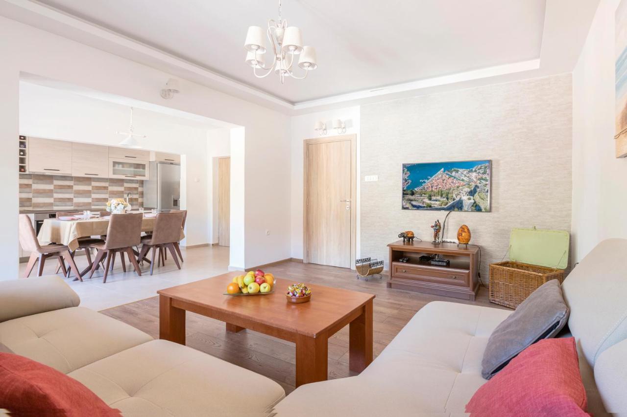 Seafoam Apartment Kotor Buitenkant foto